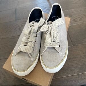 Sperry Pier View Oatmeal Sneakers Size 7